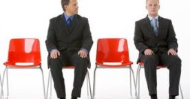Comment choisir entre deux candidats : 4 conseils pour les recruteurs