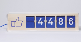 Fliike : le compteur de fans Facebook à afficher en magasin