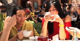 Vidéo : comment les smartphones polluent notre quotidien