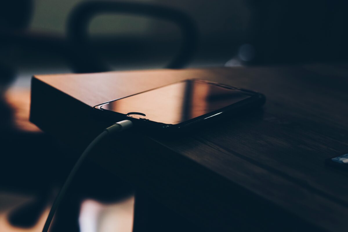 blur-cellphone-charging-1202575