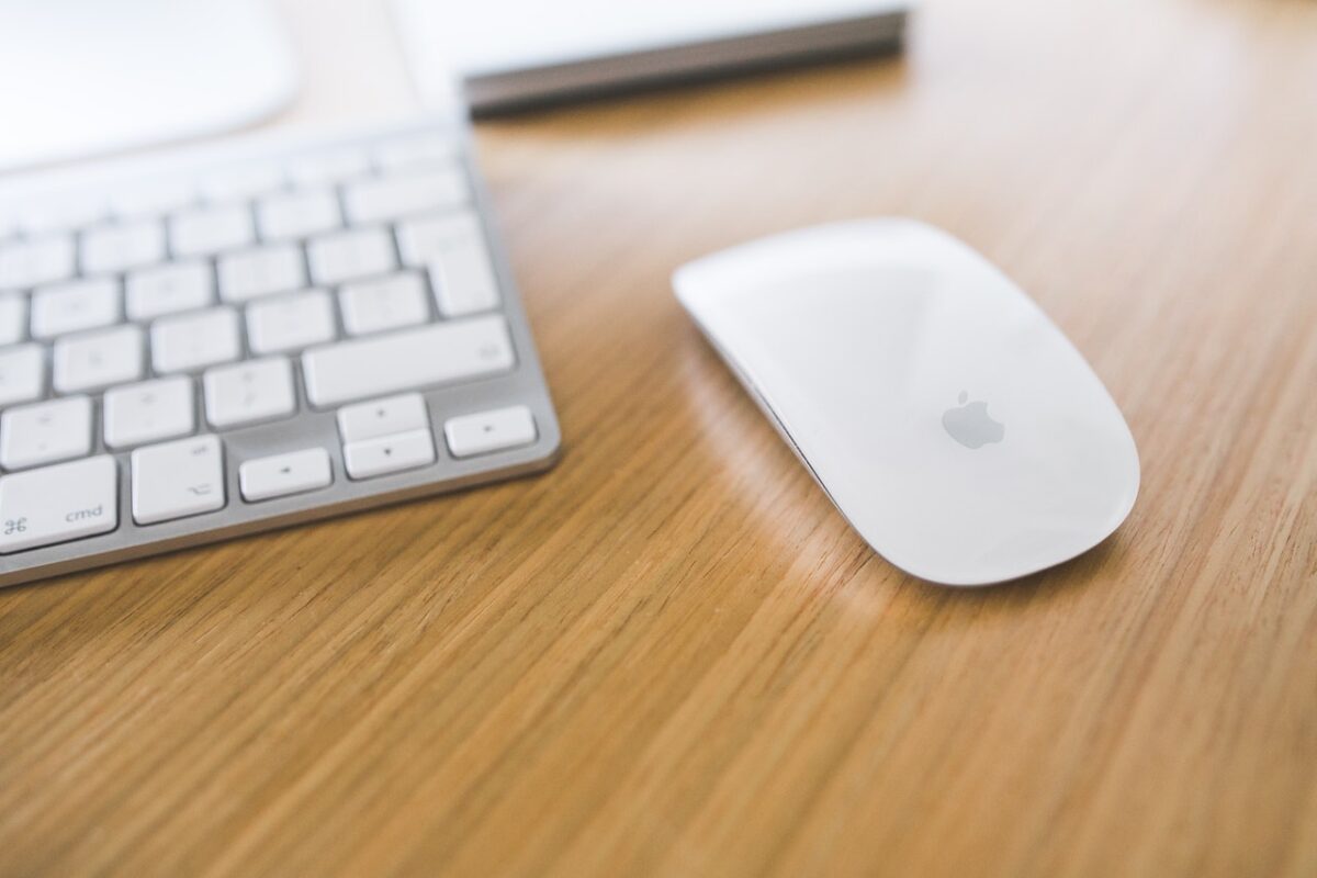 Apple-Desk-Keyboard-6416