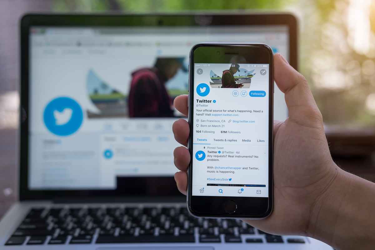 À La Une Twitter Retweet