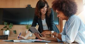 Femmes entrepreneures dans le digital : enjeux, défis et success stories