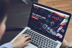 Netflix veut restreindre le partage de mot de passe entre proches