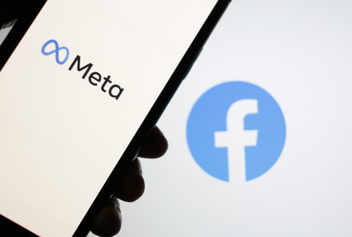 facebook-doit-ceder-giphy