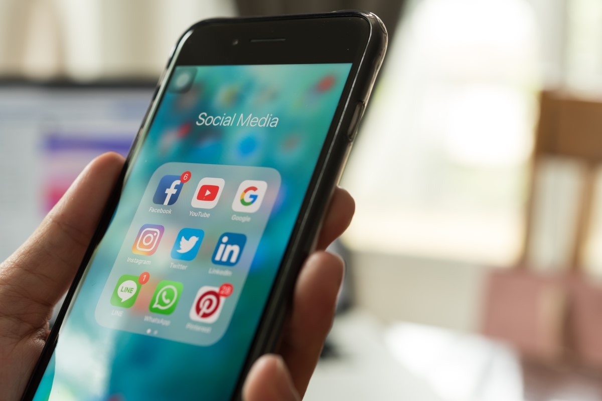 faux-comptes-bots-reseaux-sociaux