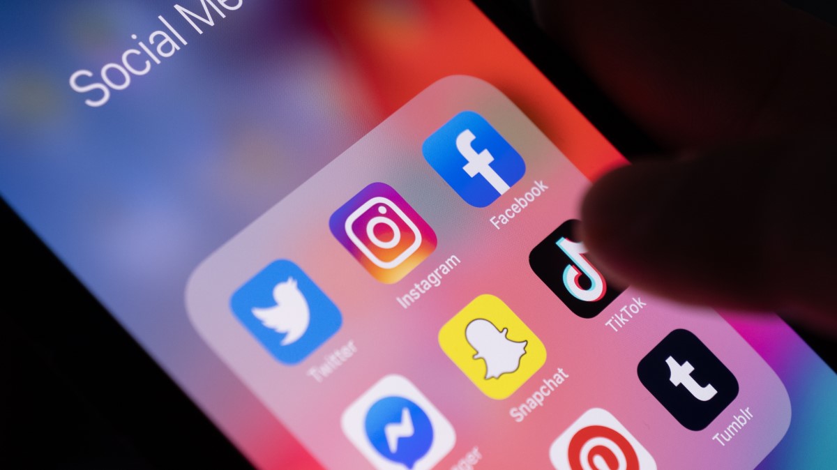 selection-formations-community-manager