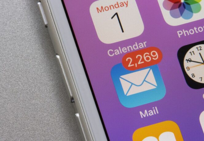 comment envoyer un mail avec son iphone