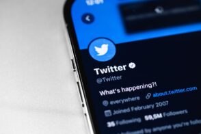 Twitter : les comptes certifiés pourraient devenir payants, jusqu’à 20 euros par mois