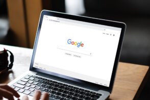 Google lance un guide SEO pour expliquer ses algorithmes