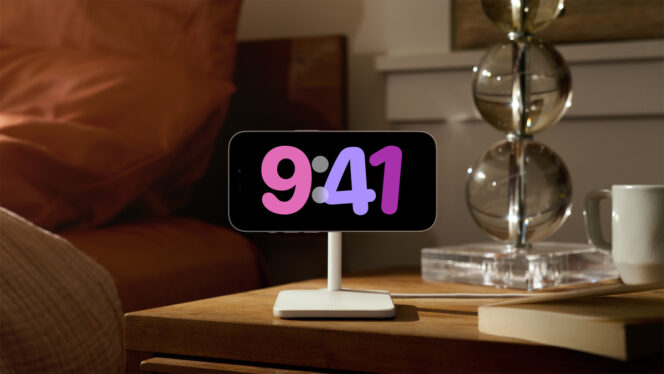 iphone-standby-alarm clock