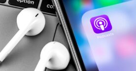 Apple : les 10 podcasts préférés des Français en 2023