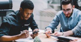 L’IA dans la communication digitale : impact, limites et conseils pour se former