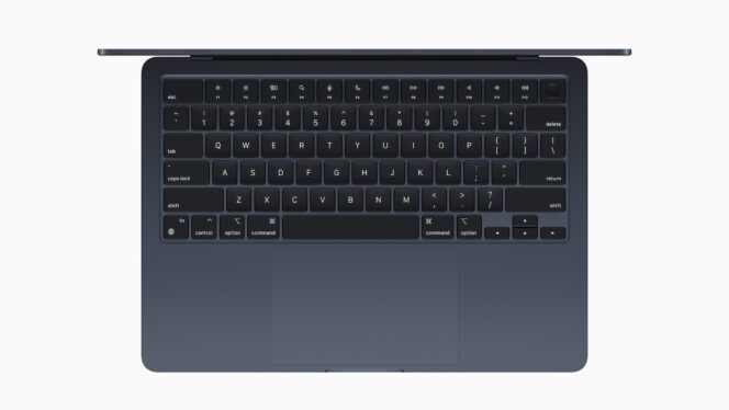 Apple-MacBook-Air-keyboard