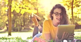 7 livres blancs à lire cet été : marketing, social media, cybersécurité, productivité…