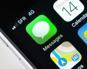 iPhone : comment programmer l’envoi d’un message avec iOS 18