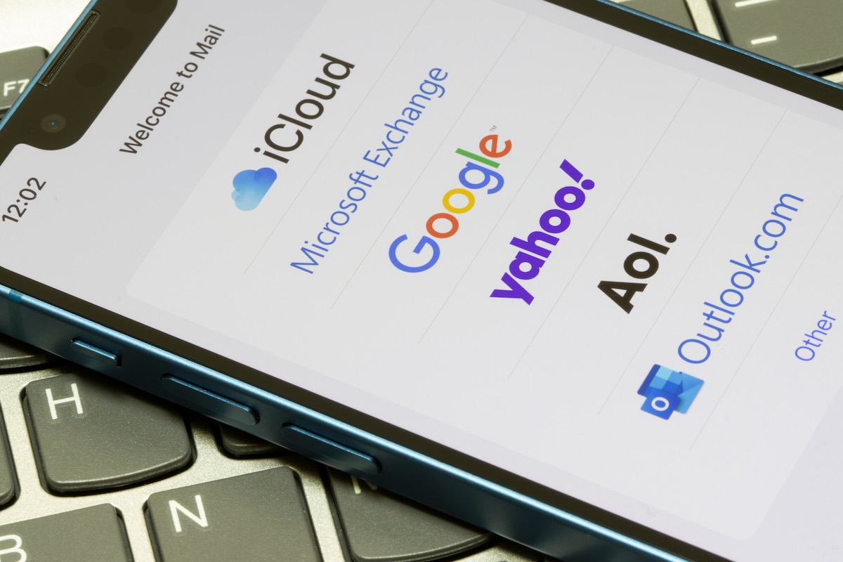 creer-adresse-email-gmail-outlook-yahoo-proton