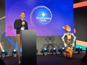 Entretien : Jérôme Monceaux d’Enchanted Tools présente ses robots Mirokaï