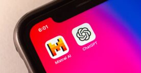 Mistral AI : Le Chat rivalise-t-il avec ChatGPT ?