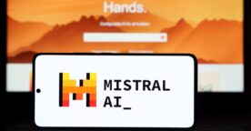 Mistral AI lance Small 3.1, un modèle léger qui prétend surpasser la concurrence