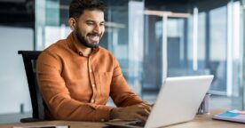 Se reconvertir dans le digital : les formations courtes pour réussir son projet professionnel