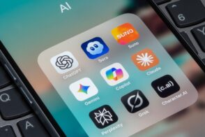 Claude, Siri, Grok… Mais d’où viennent les noms des IA ?