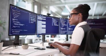 Apprendre à coder&nbsp;: quels sont les langages à maîtriser en 2026&nbsp;?