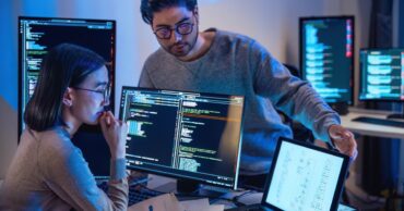 Quelles études et formations suivre pour devenir DevOps&nbsp;?