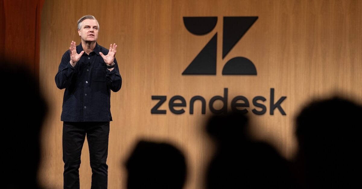 « Plus grand qu’Internet » : la vision de l’IA de Tom Eggemeier, CEO de Zendesk