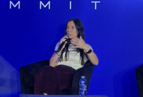 « Le design vit une crise d’identité et une renaissance » : la vision de la CDO de Figma