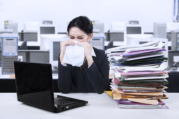80% des salariés malades vont quand même au bureau