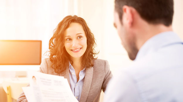 Avis d’experts : comment faire bonne impression lors d’un entretien d’embauche ?