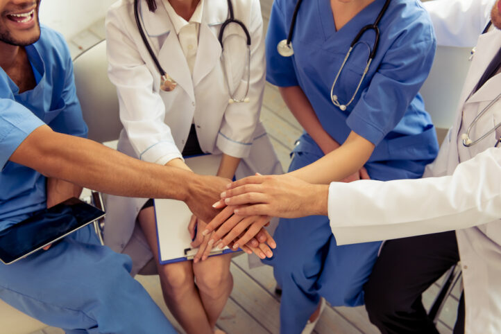 Santé : 10 métiers qui recrutent en Ile-de-France