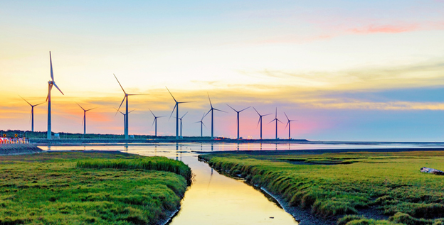 Eolien, hydrolien, énergie houlomotrice... La mer crée des milliers d'emplois