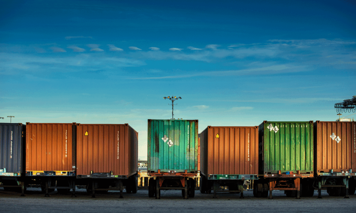 Transport et logistique : comment le secteur est perçu par les jeunes