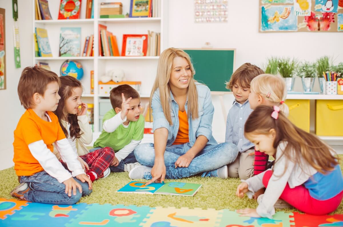 5 diplômes pour travailler dans la petite enfance - MaFormation