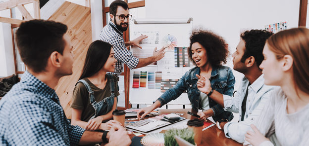 Marketing et communication : 4 métiers qui rapportent plus de 70 000 euros par an