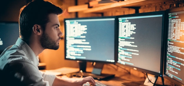 Informatique : plus de 2800 offres d'emploi à saisir en région parisienne
