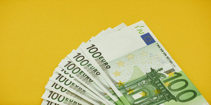 Avec la crise, le salaire moyen augmente en 2020