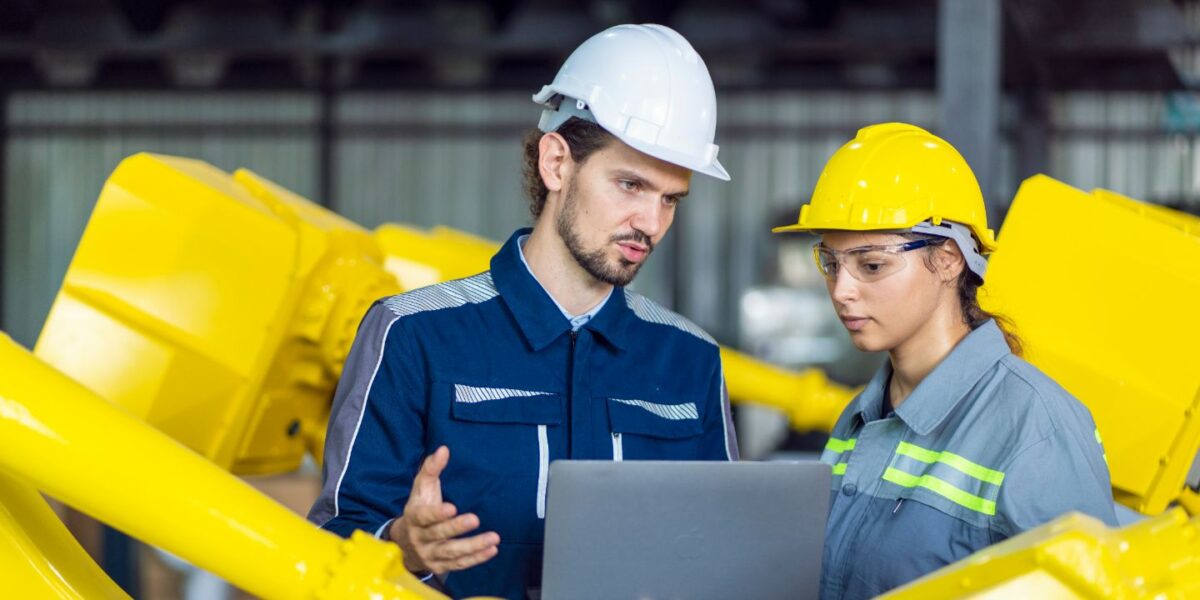 Quelles sont les évolutions de carrière possibles pour les techniciens de maintenance ?