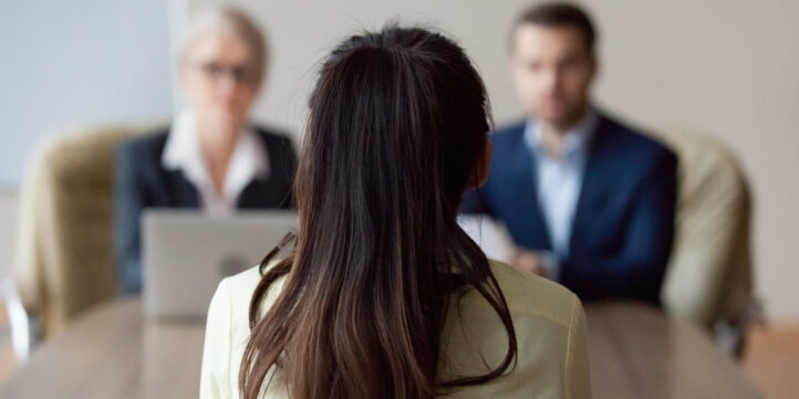 Job étudiant : ce qu'un employeur a le droit de vous demander ou non
