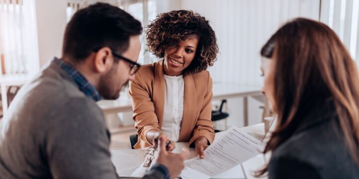 Métiers du commerce : les entreprises qui recrutent et nos conseils pour postuler
