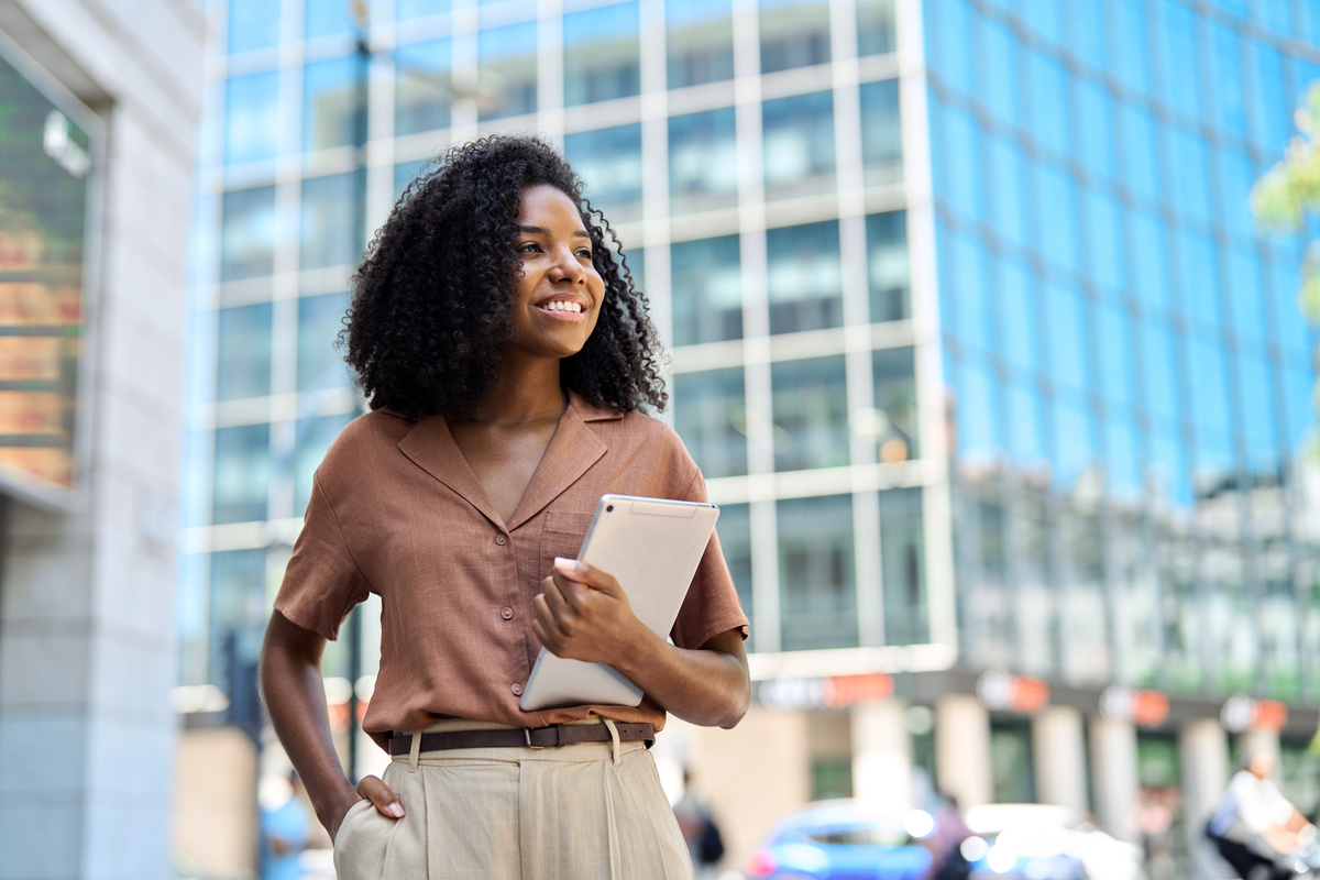 Premier Job : comment choisir sa tenue pour son premier entretien ?
