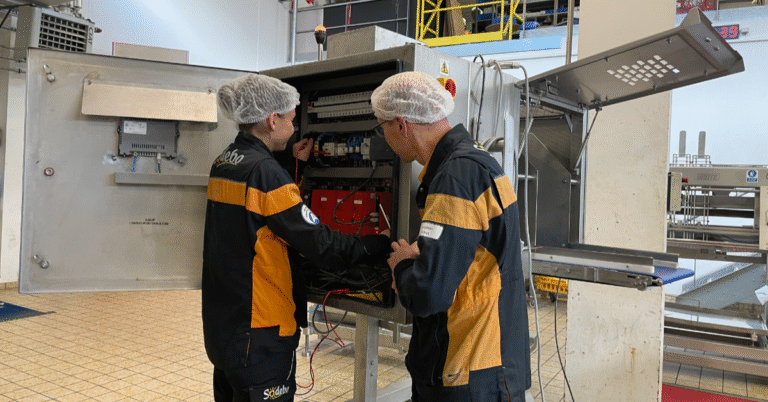 Kaëna, apprentie technicienne de maintenance chez Sodebo : « On apprend beaucoup plus vite tout ce que l’on doit savoir sur le métier »