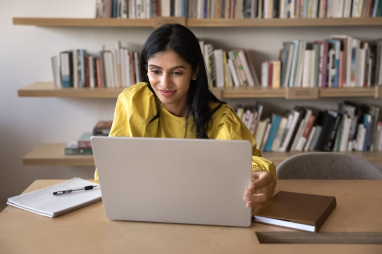 Quels sont les métiers du livre et comment les exercer ?