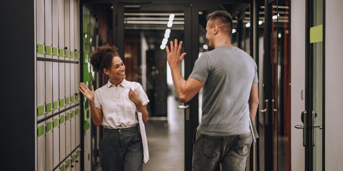 « Tu » ou « vous » comment s’adresser à vos managers en entreprise ?