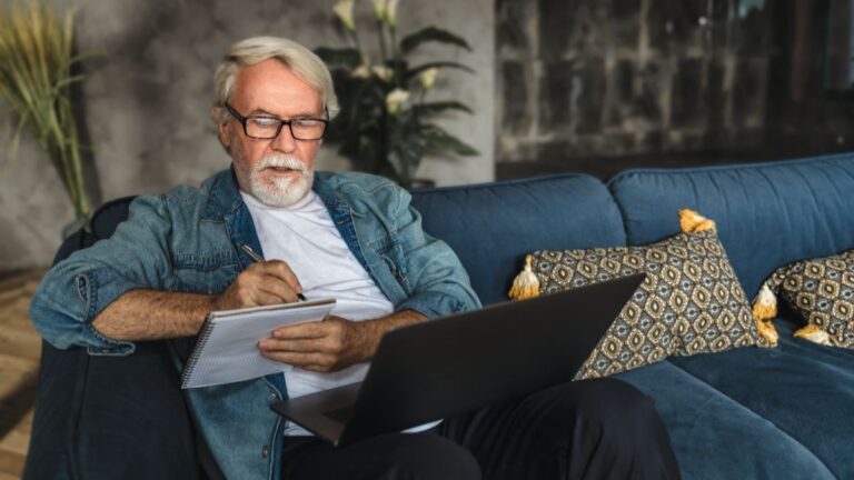 Peut-on cumuler retraite et intérim  ?
