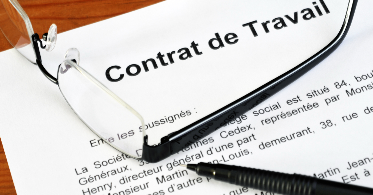 Puis-je commencer mes missions avant d’avoir signé mon contrat de travail ?