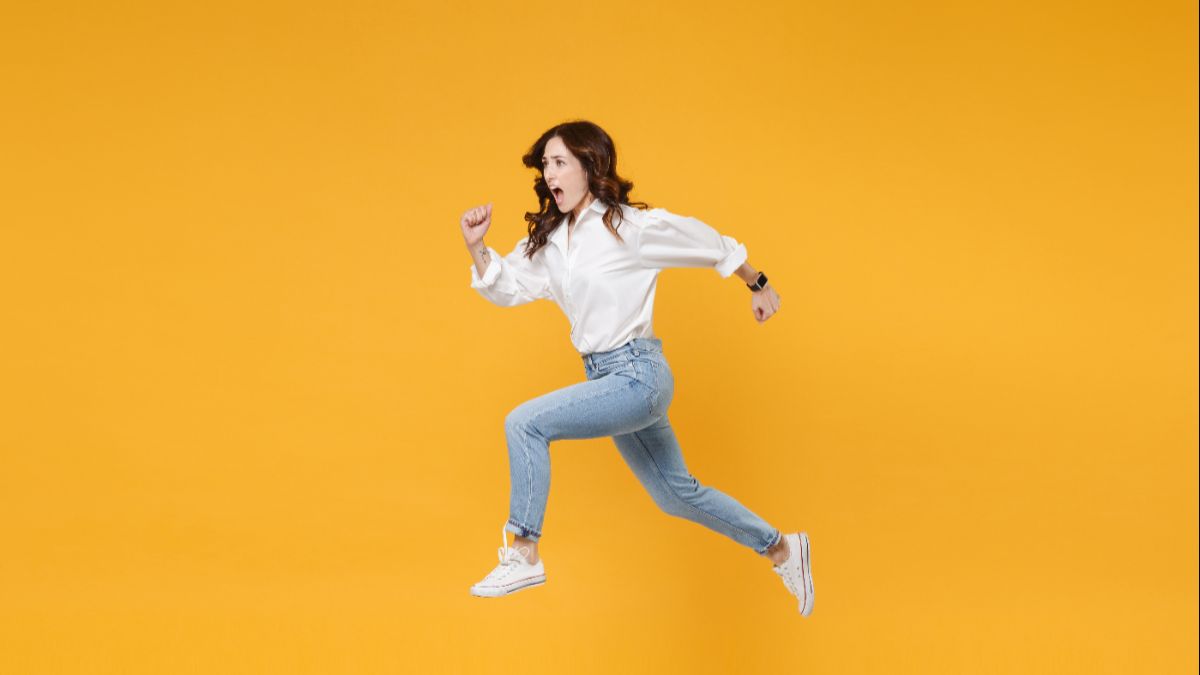 Job hopping : booster de carrière ou stratégie risquée pour les jeunes diplômés ?