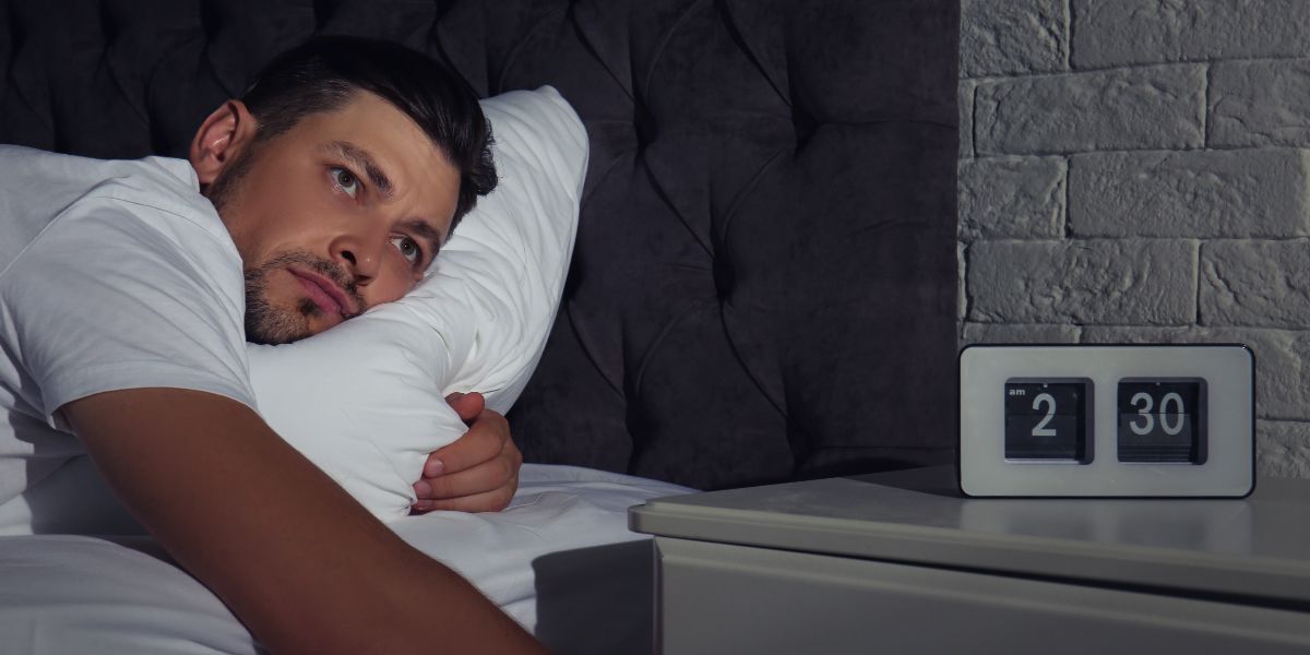 Sommeil agité à cause de votre travail : 5 solutions qui marchent vraiment !